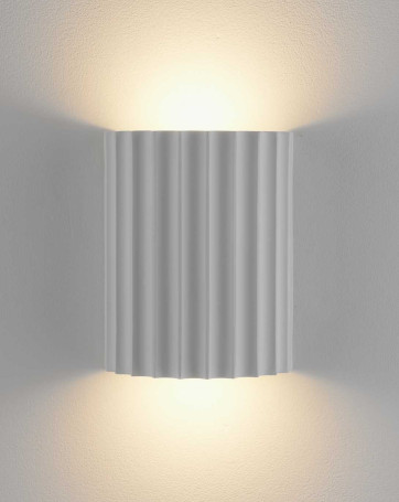 Светильник настенный светодиодный Moderli Bailey V11220-WL