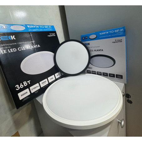 Потолочный светодиодный светильник LEEK LE LED CLL Alanta LE061211-008