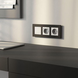 Рамка Werkel AluMax на 3 поста черный алюминий W0033508 4690389204074