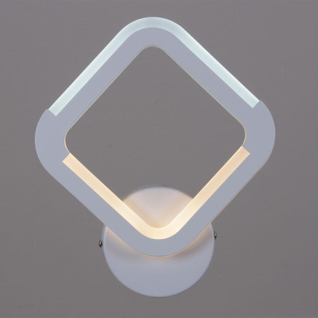 Бра Reluce 09821-3.2-01 WH