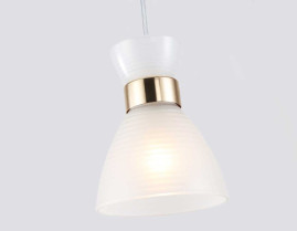 Светильник подвесной со стеклянным плафоном Ambrella light Traditional TR3401