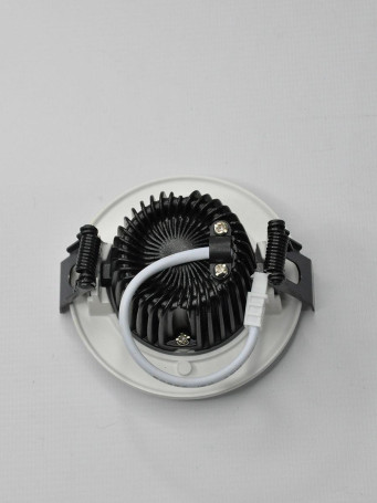 Встраиваемый светодиодный светильник Elvan VLS-006R-7W-WW-Wh