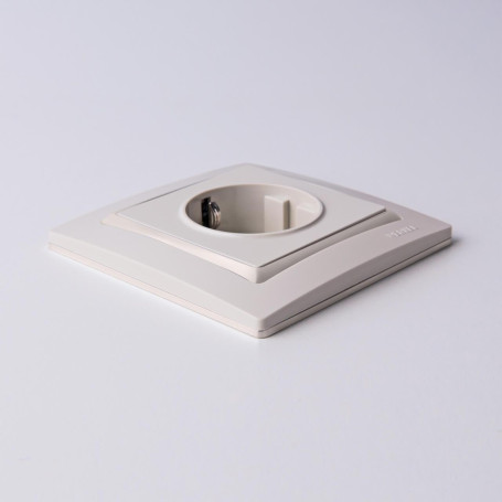 Розетка с заземлением Werkel слоновая кость W1171003 4690389155741