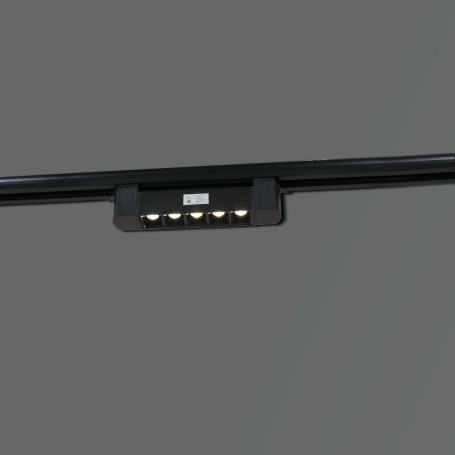 Трековый светодиодный светильник Reluce 06185-9.3-001C LED10W BK