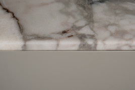 Комод с мраморной столешницей серый