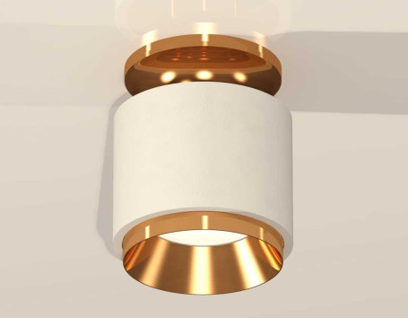 Комплект накладного светильника Ambrella light Techno Spot XS7510120 SWH/PYG белый песок/золото желтое полированное (N7929, C7510, N7034)