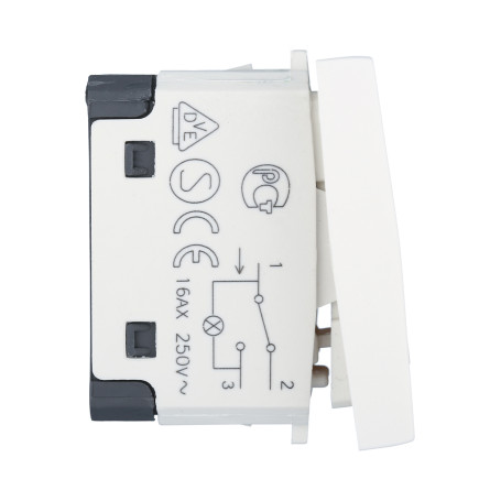 Переключатель LK Studio с двух мест, с индикатором 45х22,5мм (схема 6L) 16 A, 250 B (белый) LK45 850404-1