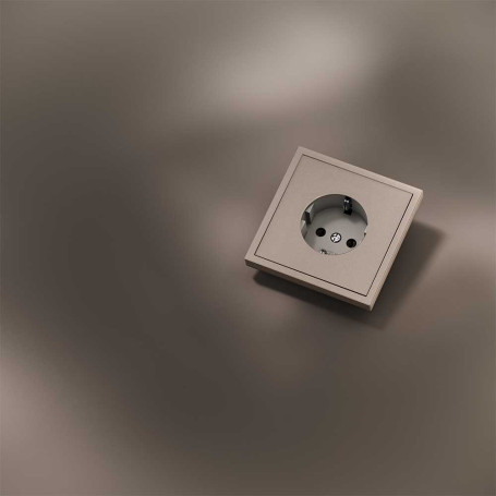 Накладка для розетки с заземлением, S70 Metal (платина) Voltum VLSM000610
