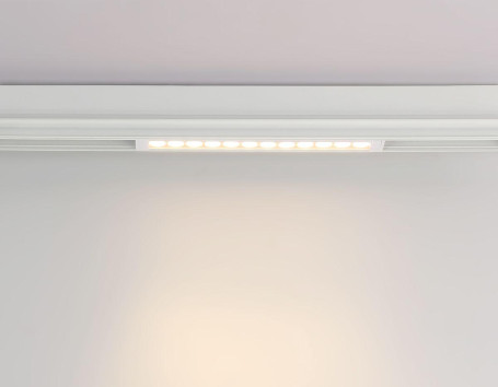 Трековый светодиодный светильник Ambrella Light Track System Magnetic 220V GL1301